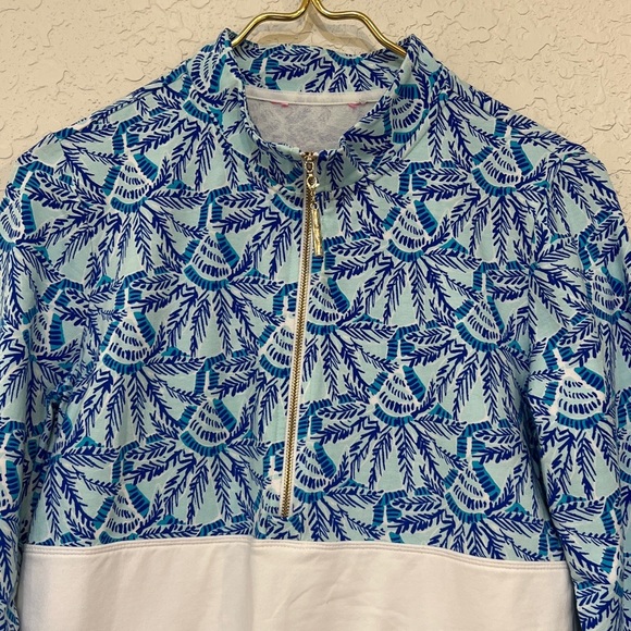 Lilly Pulitzer UPF 50+ Asher Popover Whisper Blue One of a Kind Print Size Small - Picture 6 of 11